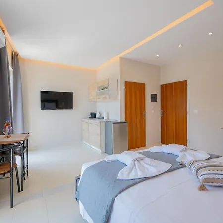 Hotel Blue Wave - Ixia